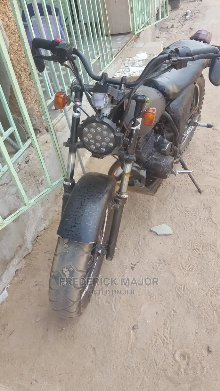 Suzuki Sport 2019 Black