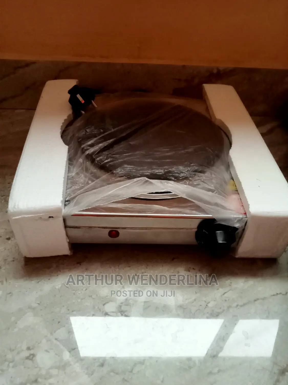 Bomn Electric Stove. (Single)