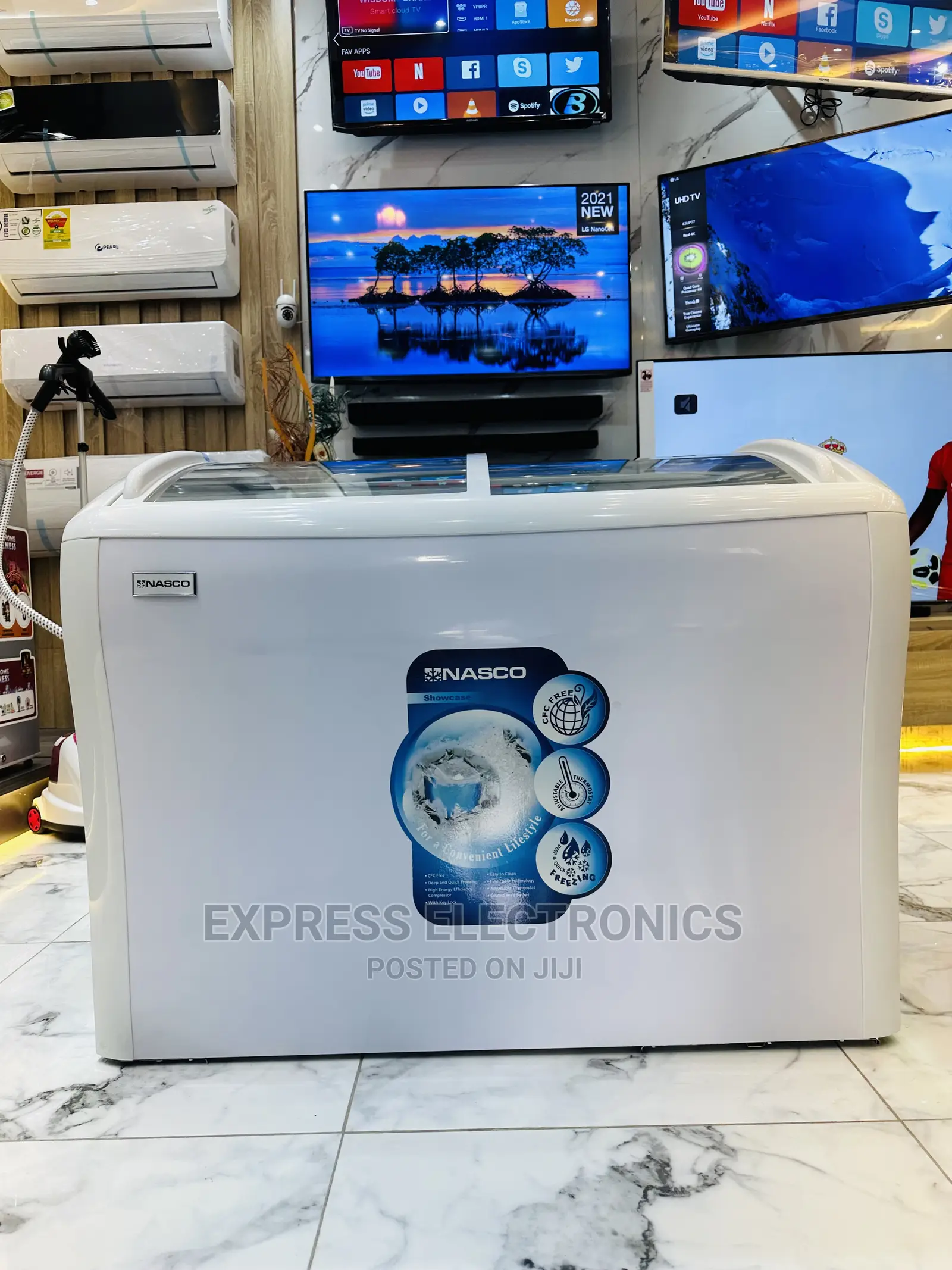 Nasco NAS-FS350G 298litre Display Freezer