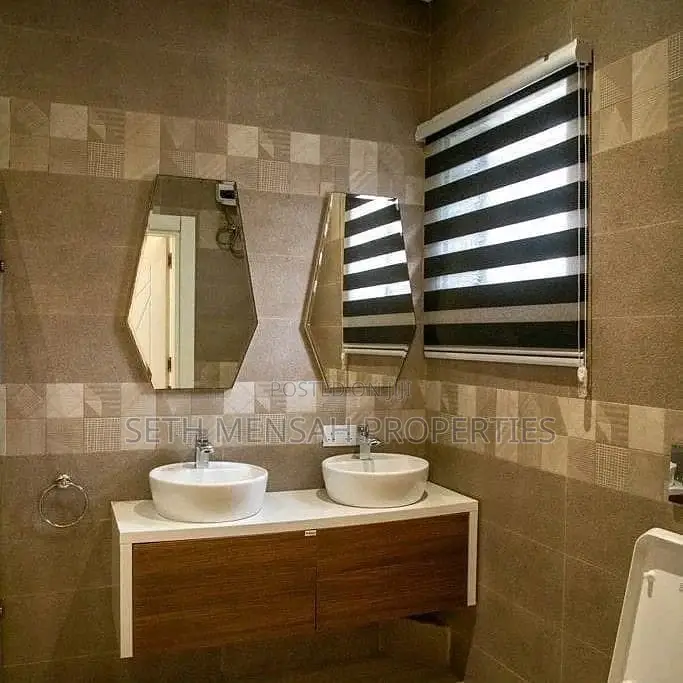 Furnished 3bdrm House in Tema Metropolitan for Sale