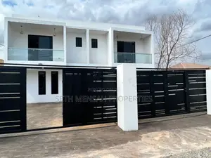 3bdrm House in Skm, Asore Junction for Sale