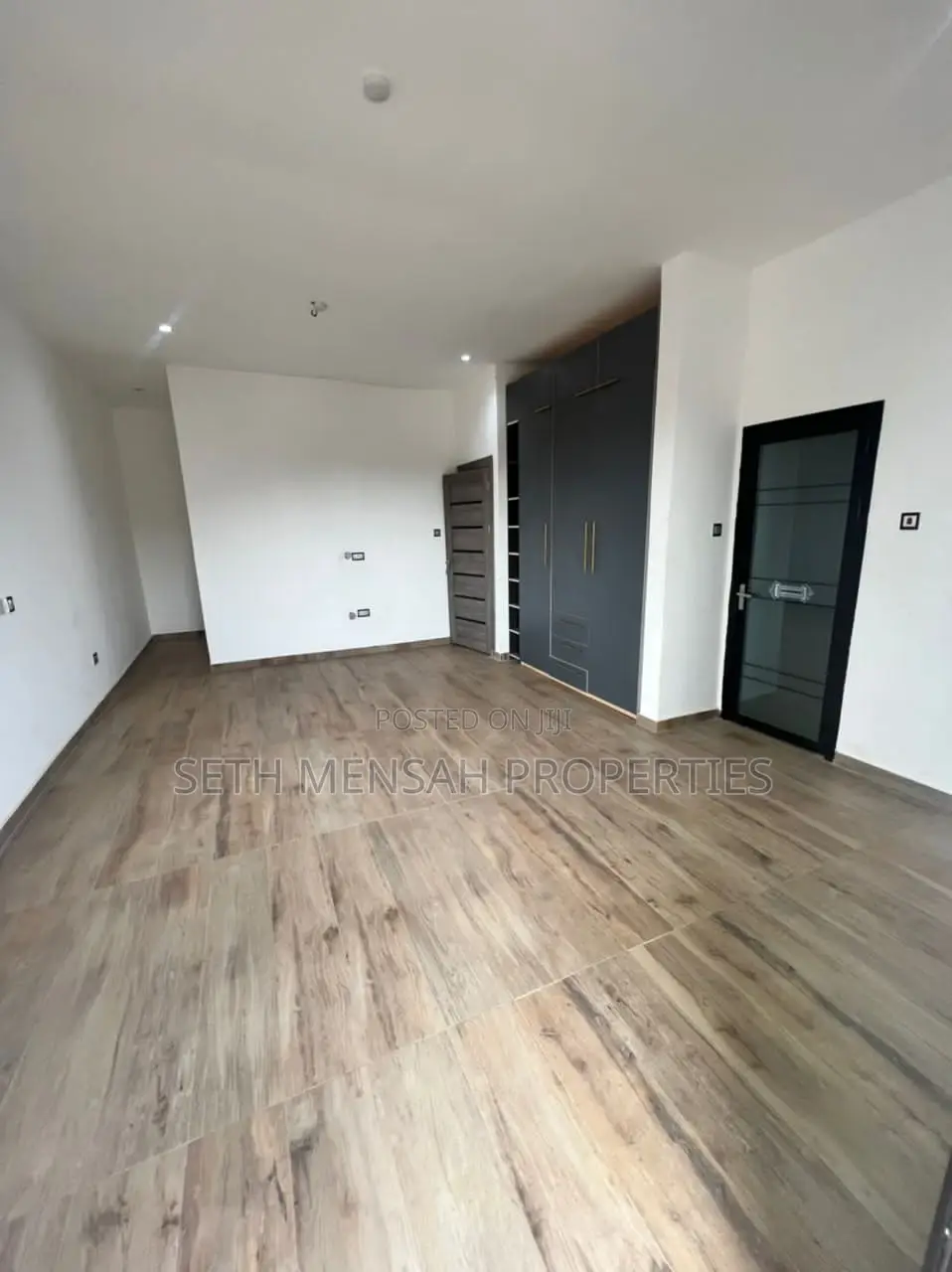 3bdrm House in Skm, Asore Junction for Sale