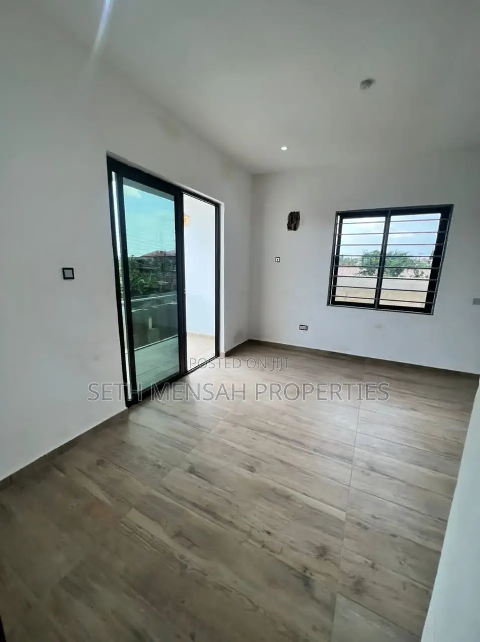 3bdrm House in Skm, Asore Junction for Sale