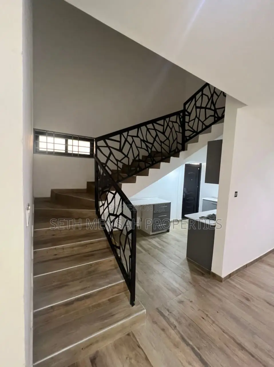 3bdrm House in Skm, Asore Junction for Sale