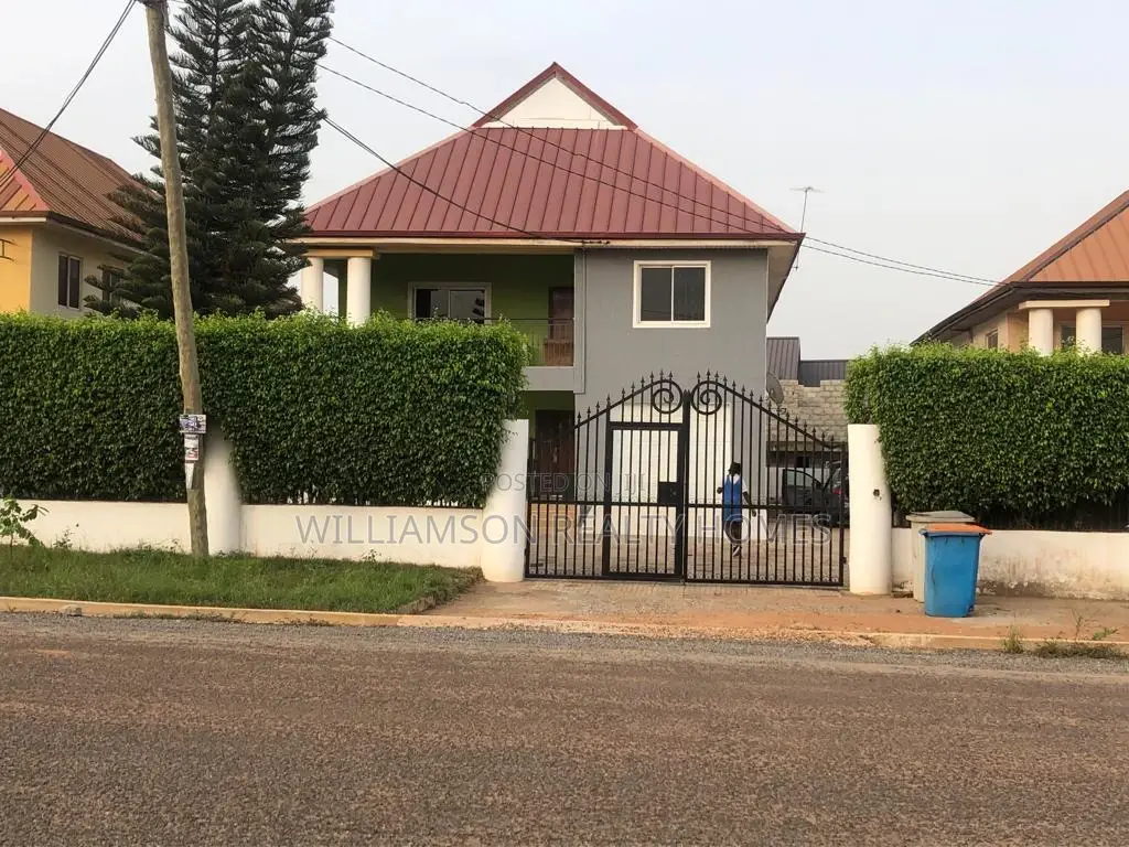 5bdrm Mansion in Ayimensah, Adenta for Sale