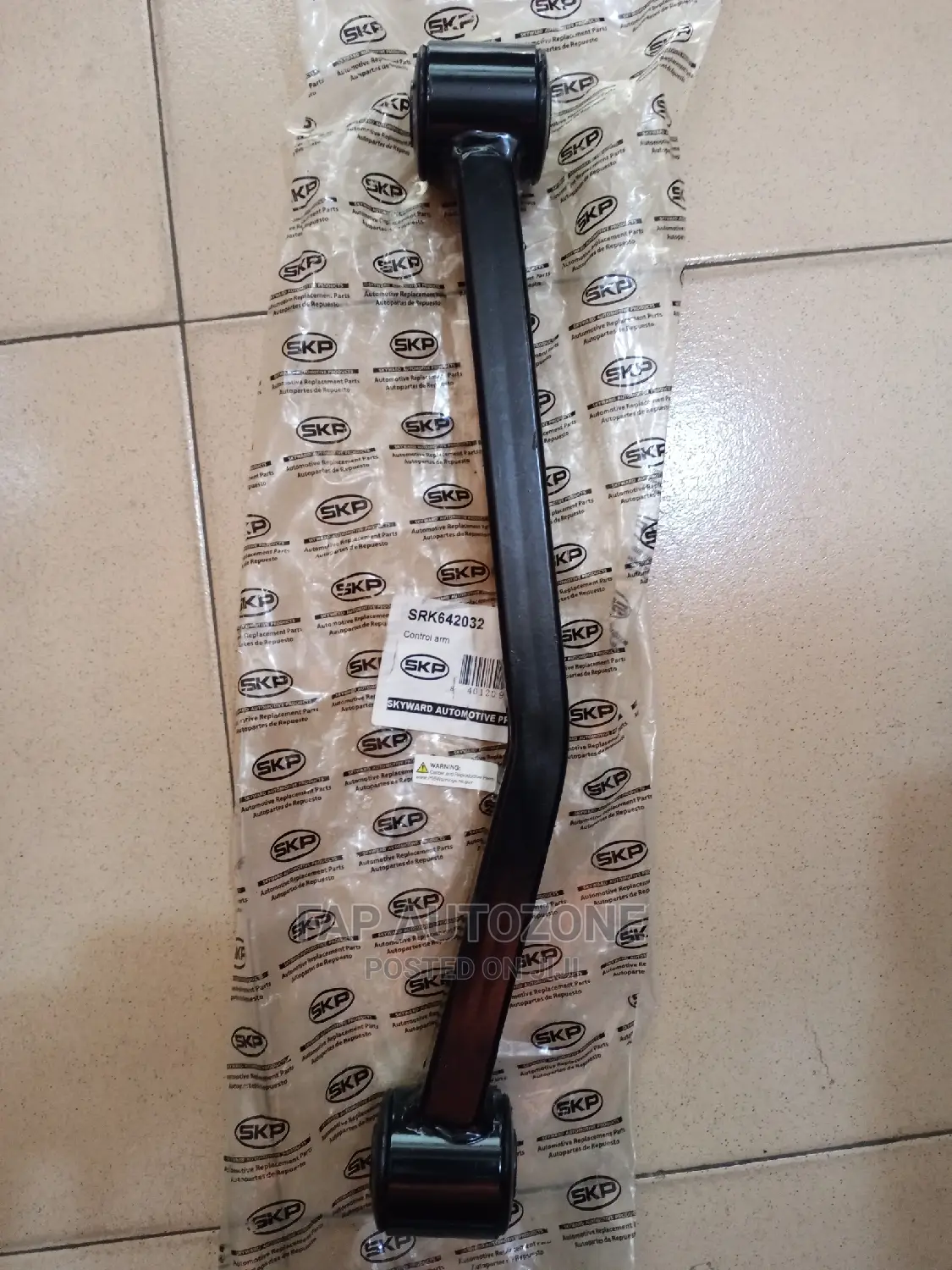 0915. Original SKP Control Arm From Usa. Srk642032
