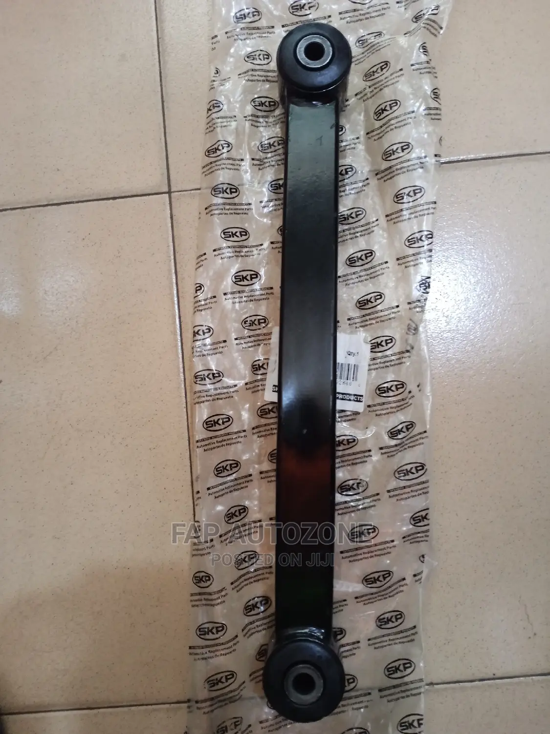 0915. Original SKP Control Arm From Usa. Srk642032