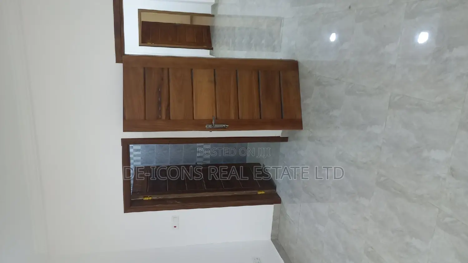 2bdrm Duplex in De-Icons Real Estate, Ga South Municipal for rent