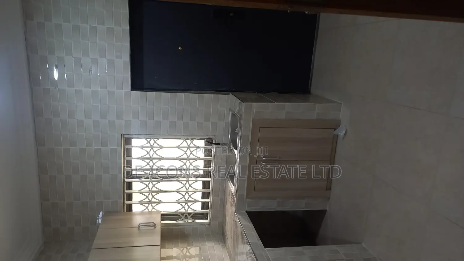 2bdrm Duplex in De-Icons Real Estate, Ga South Municipal for rent