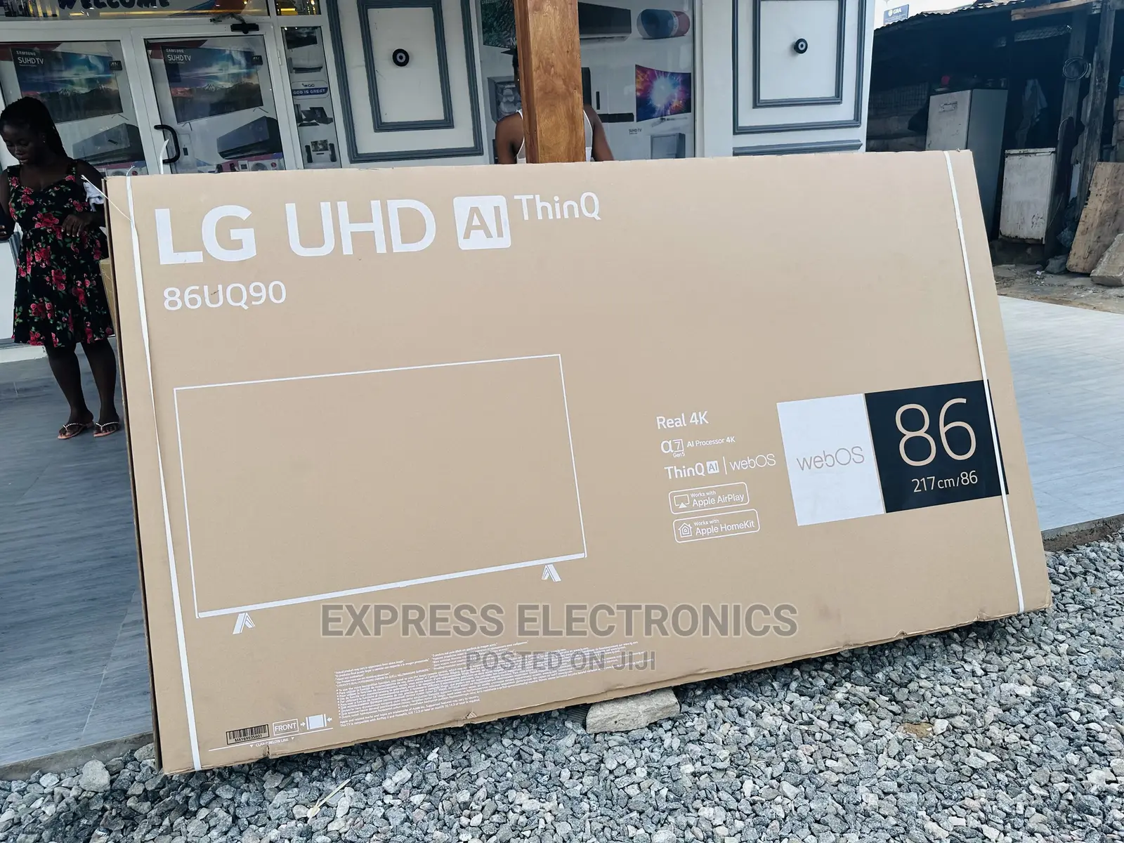 Multi View LG Smart Display Technology UHD 86”Qu90 Tv