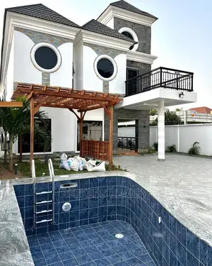 5bdrm Mansion in Seekers Realty, Spintex for Sale