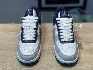 Nike Air Force 1 X Paris Saint-German