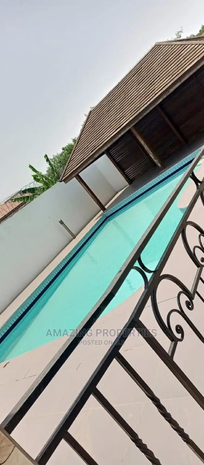 4bdrm House in Dzorwulu for rent