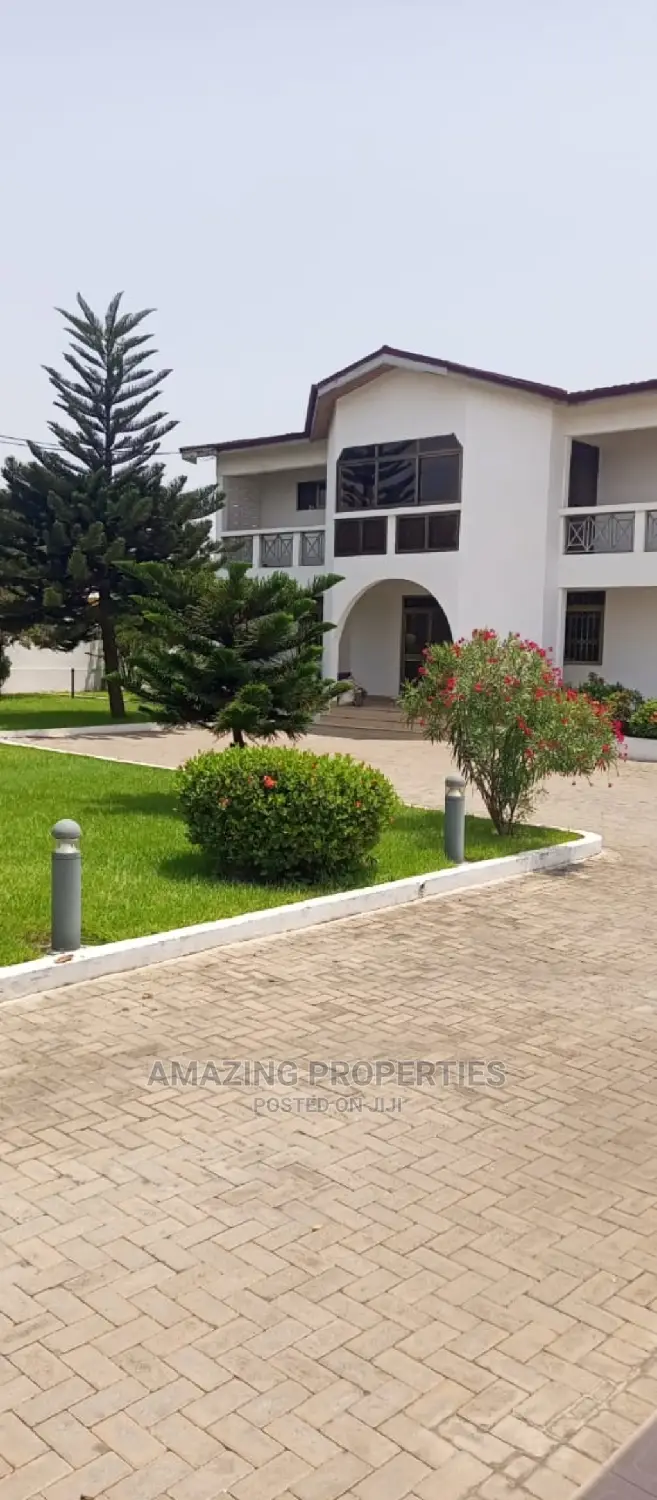 4bdrm House in Dzorwulu for rent