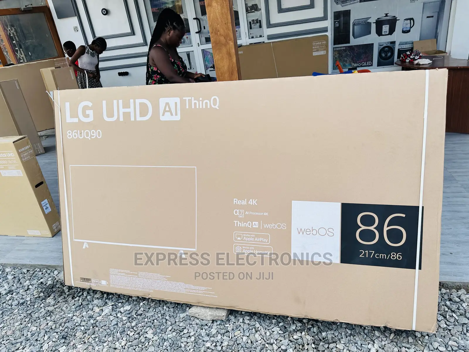 Dazzling Ultra Modern 86UQ9000 UHD Smart LG I Sound