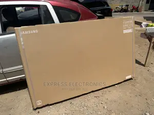 Series 8 Samsung Quad Core UHD Processor 75” Tv