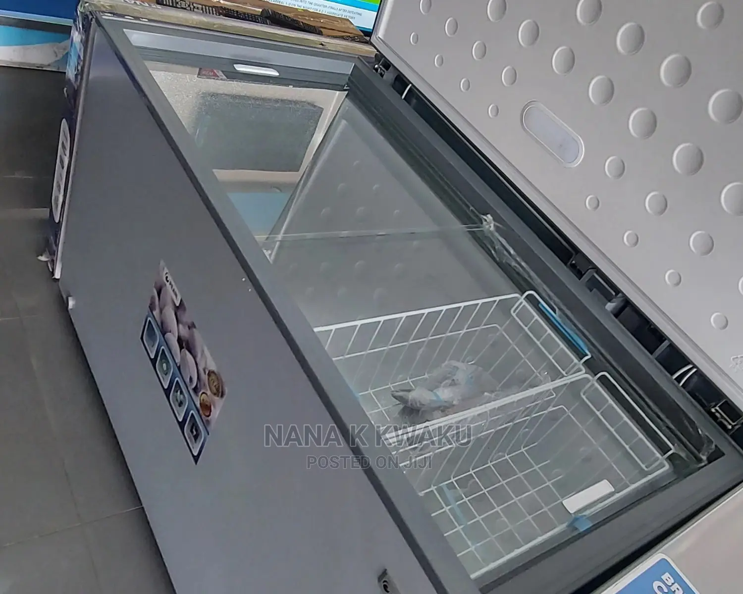 Best_pearl 380litrs Chest Freezer Silver Colour
