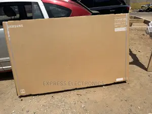 Series 8 Slim Samsung UHD Powerful Gameplay 75”
