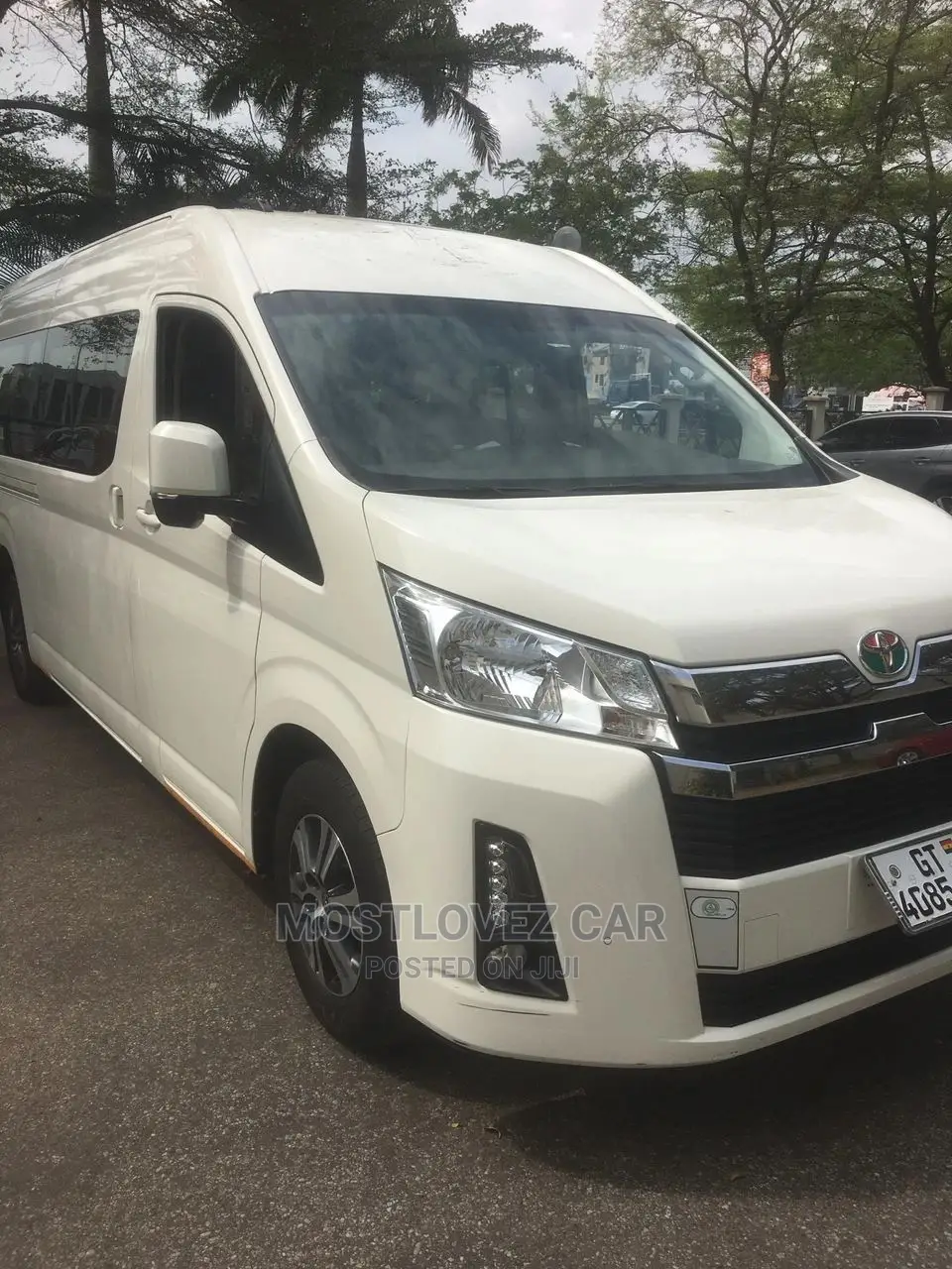 Car Rental Service. Toyota Hiace for Hire . Bus for Rent