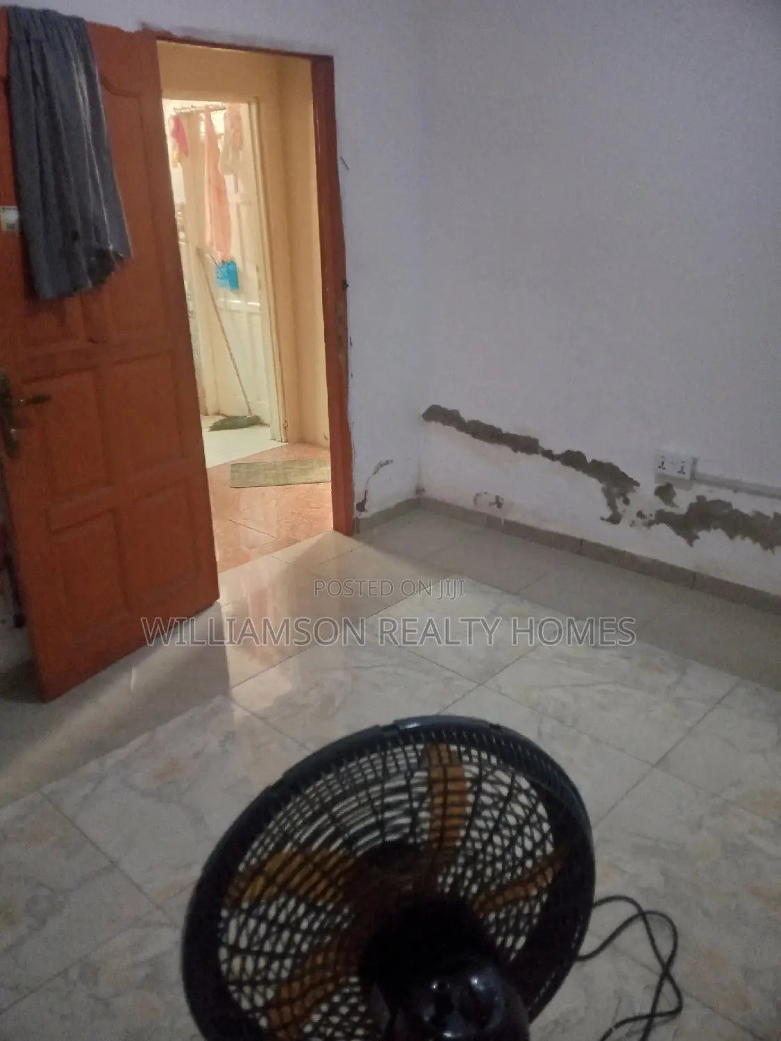 1bdrm Apartment in Community 18, Spintex for rent