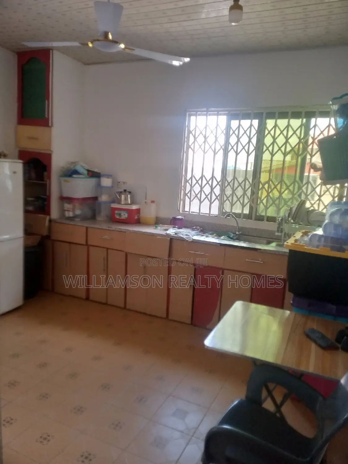 1bdrm Apartment in Community 18, Spintex for rent