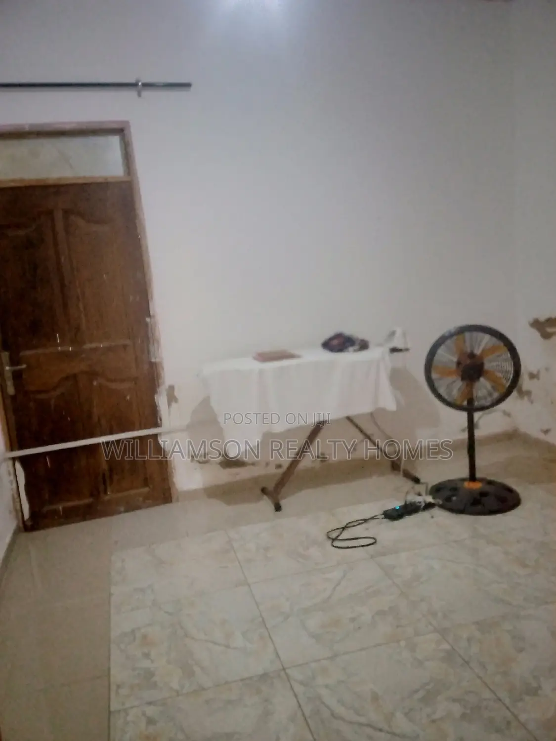 1bdrm Apartment in Community 18, Spintex for rent