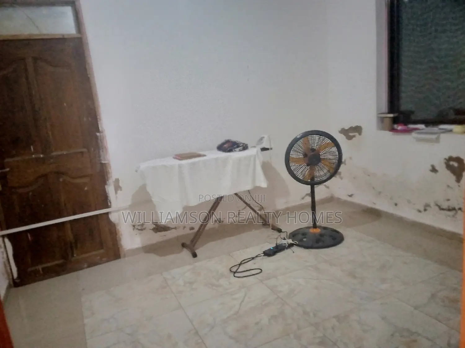 1bdrm Apartment in Community 18, Spintex for rent