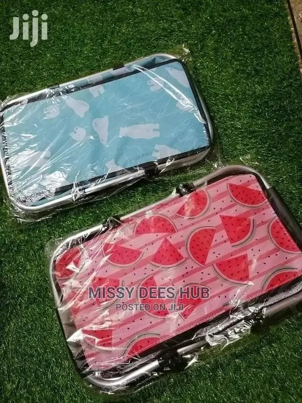 Insulated Picnic Baskets 2