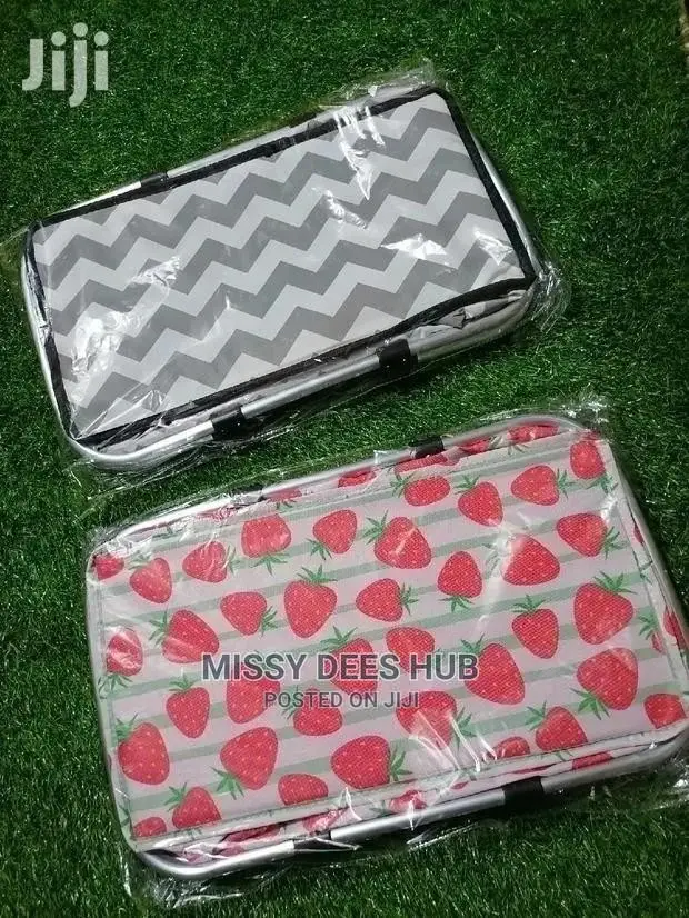 Insulated Picnic Baskets 2