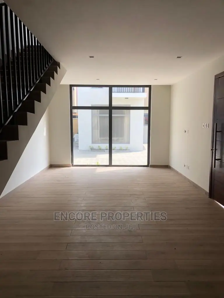 3bdrm Townhouse/Terrace in Burma Camp for Sale