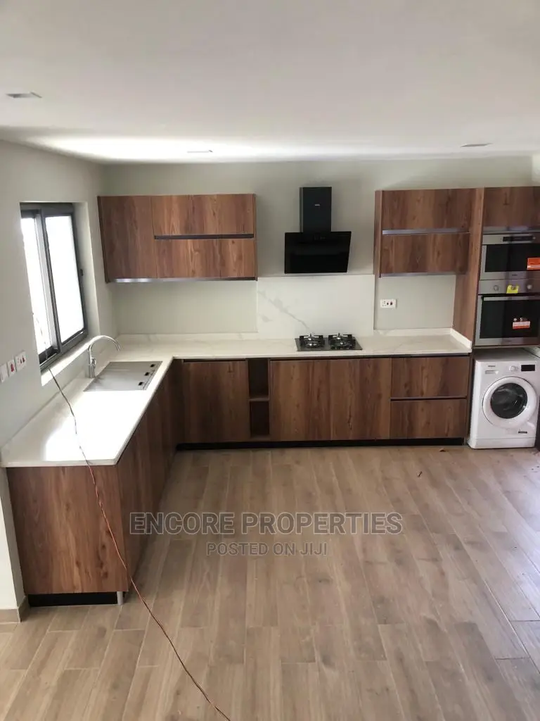 3bdrm Townhouse/Terrace in Burma Camp for Sale