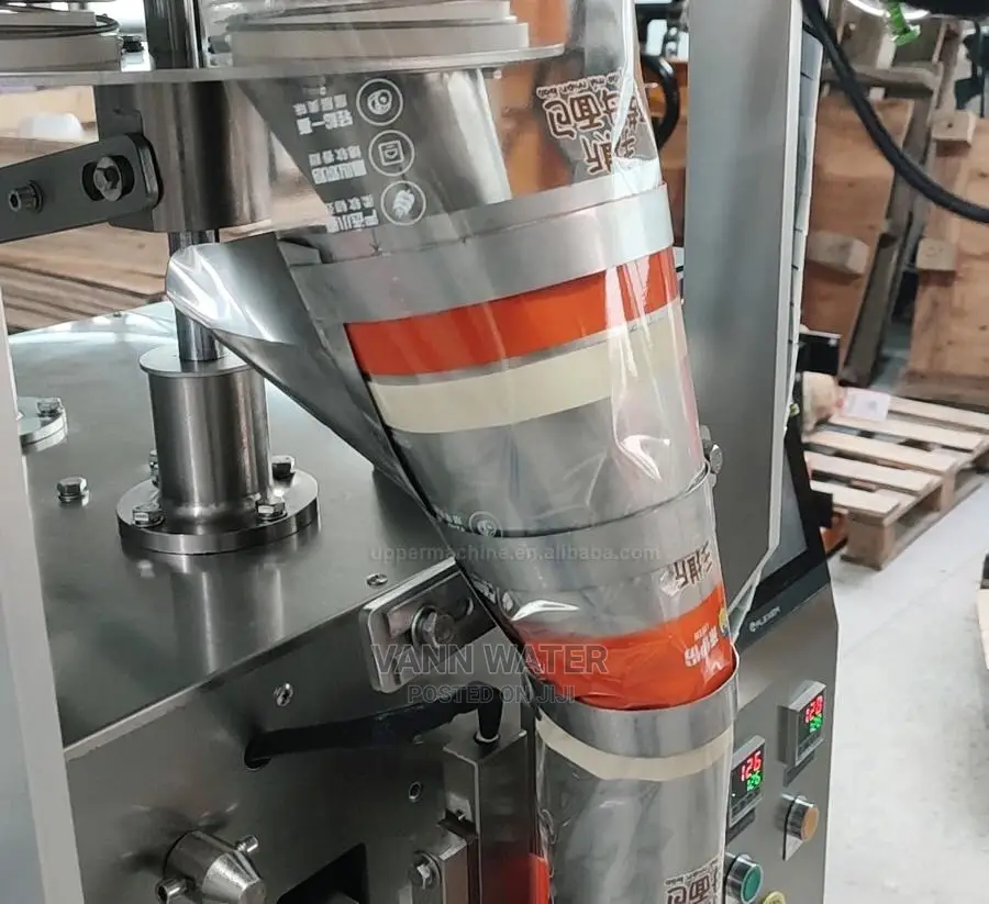 Powdered Punch Packaging Machine