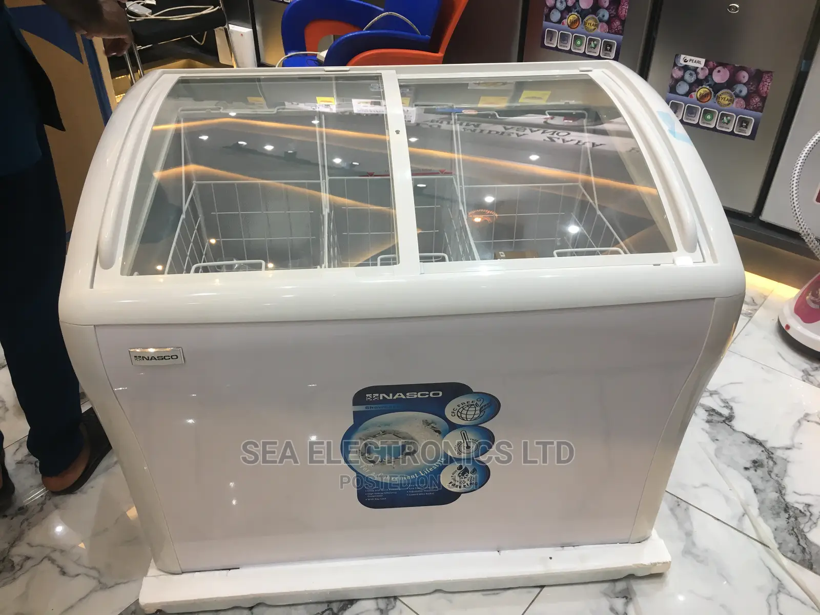 Nasco 298 Ltr Display Freezer Nas-Fs350g