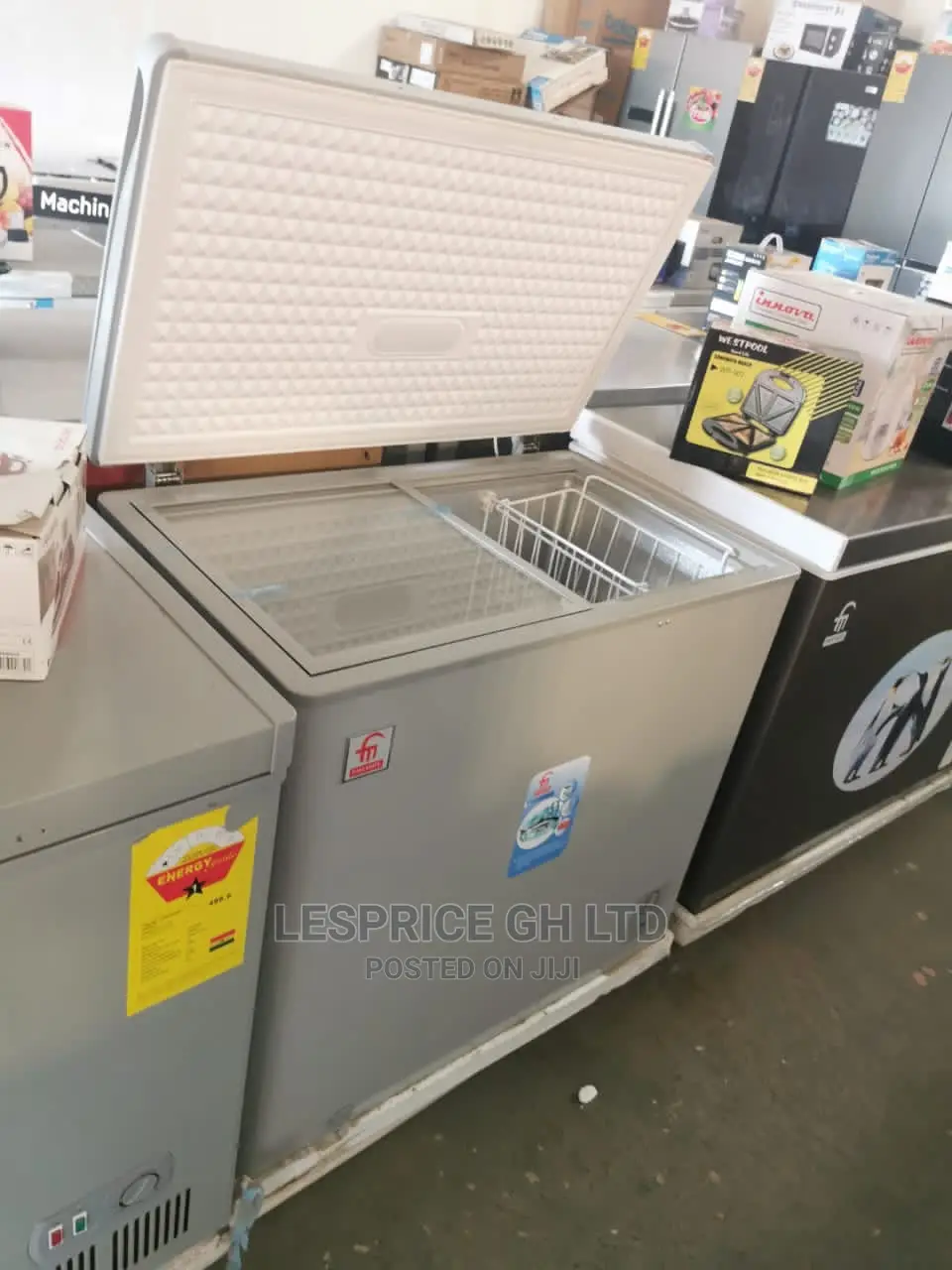 Super Cool Fairmate Chest Freezer 200L