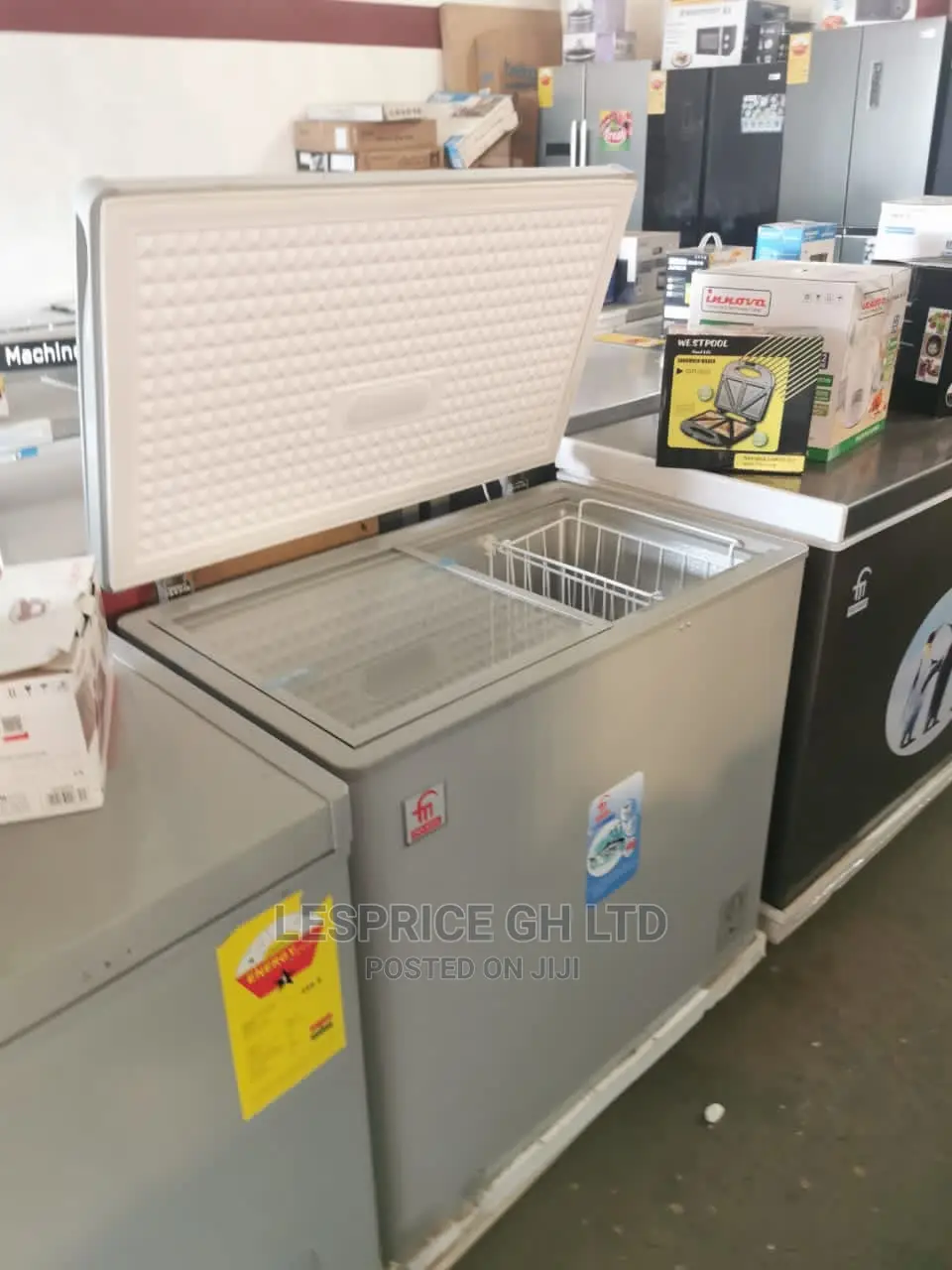 Superb Fairmate Chest Freezer 200L