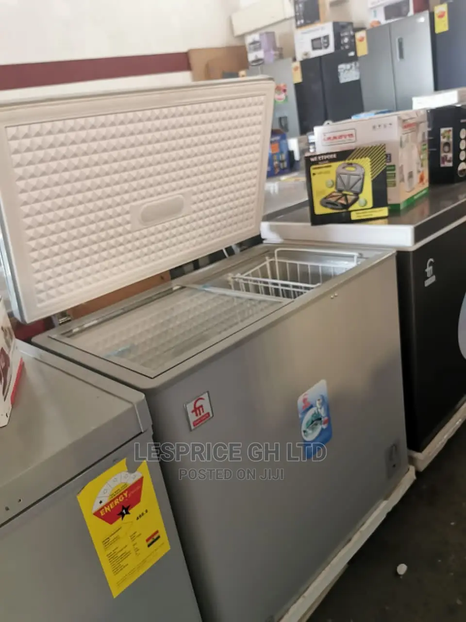 Buy the Latest Fairmate Chest Freezer 200L