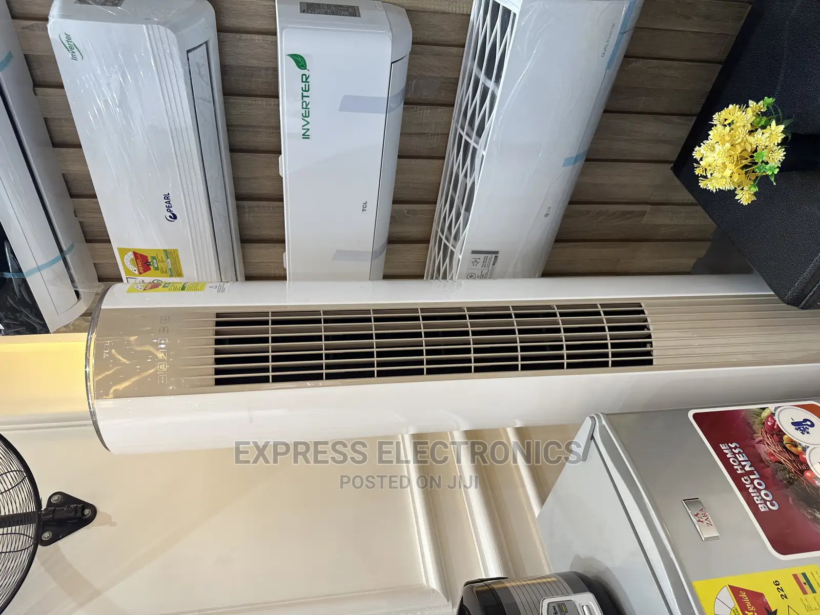 Air Sweetening Split Floor White AC 2.5hp TCL