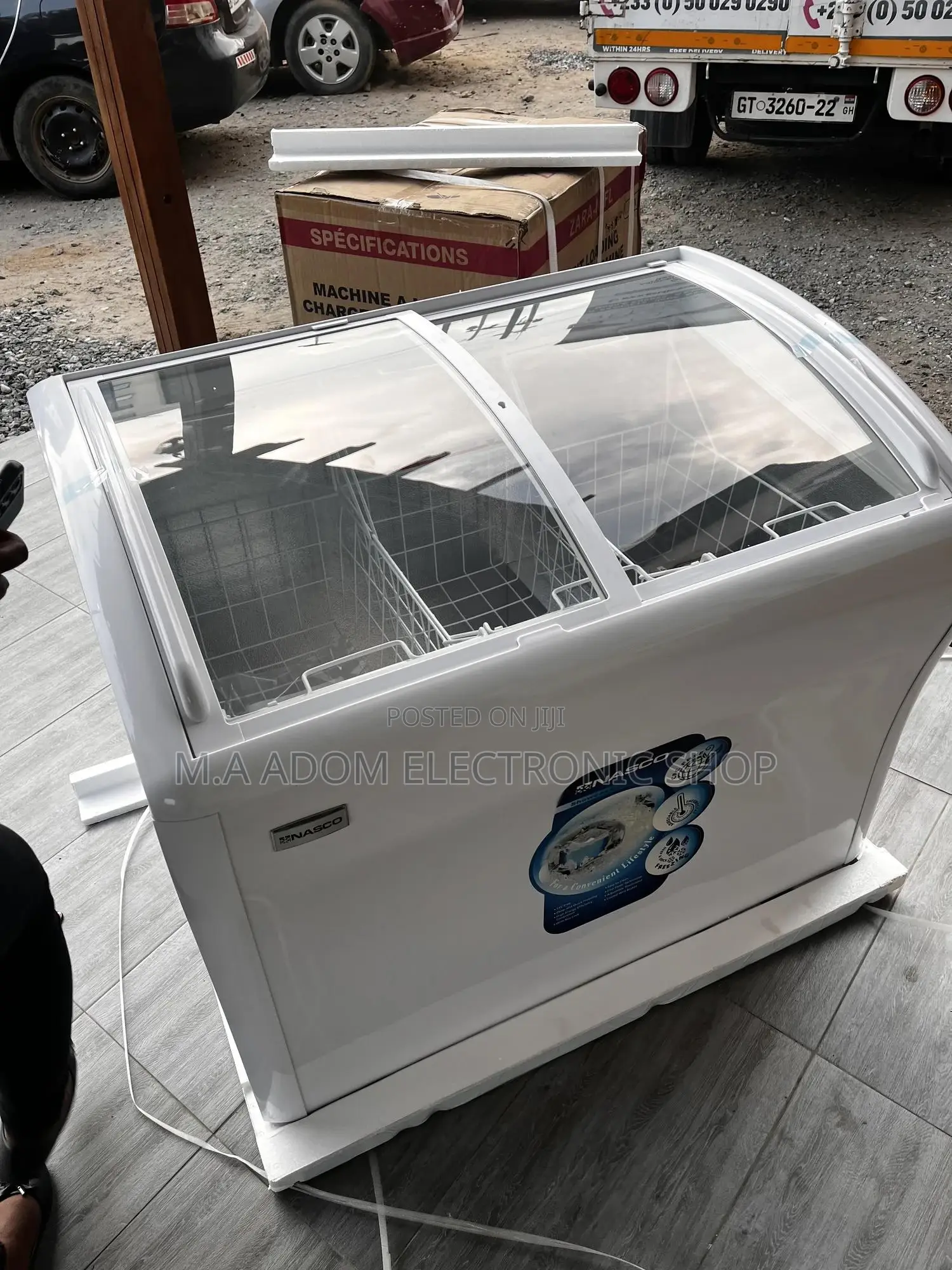 Showcase Display Nasco Freeer 300 Litre