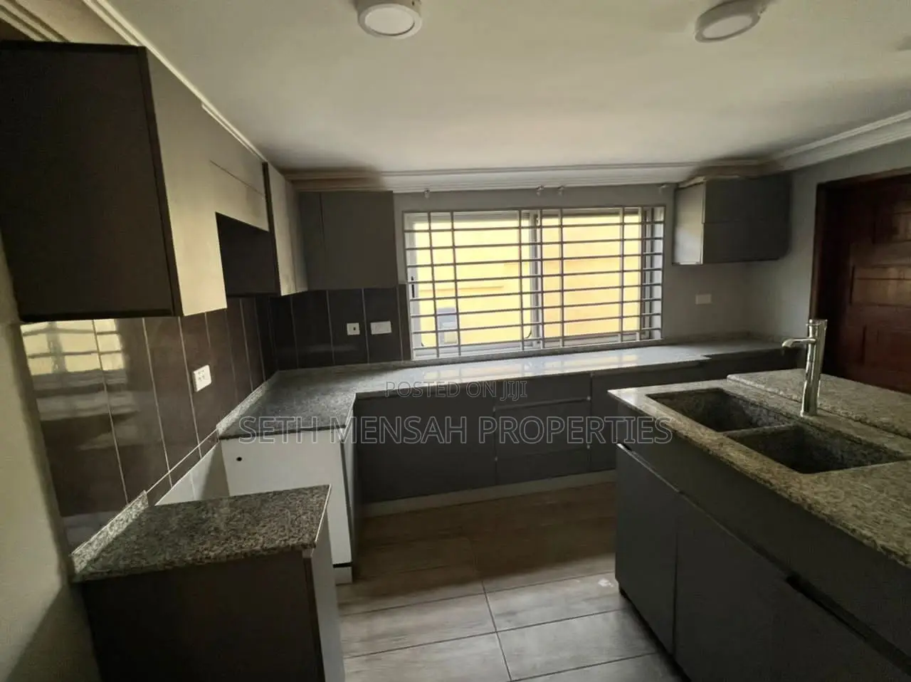 5bdrm House in Skm, CP for Rent