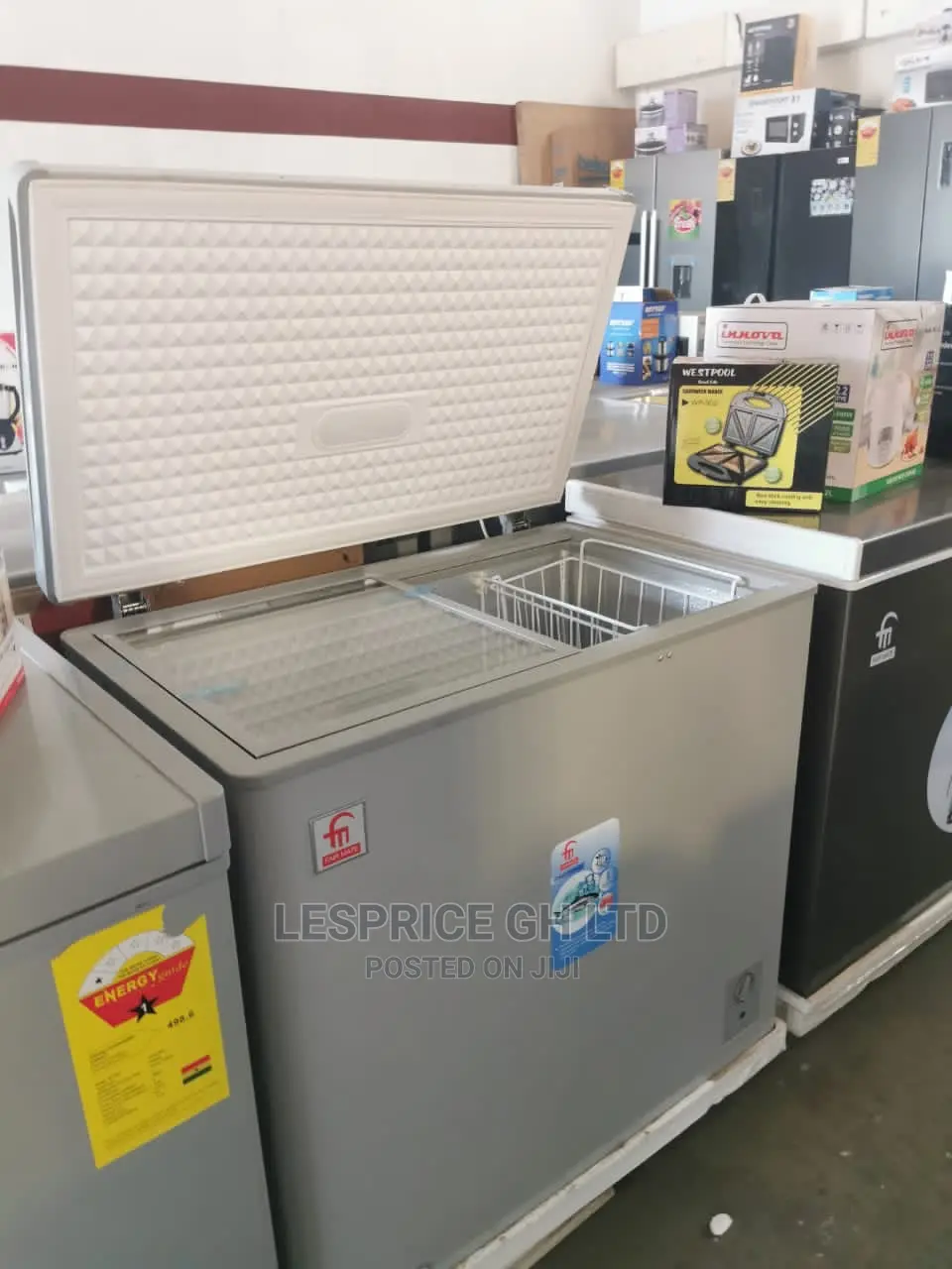 Complete Fairmate Chest Freezer 200L