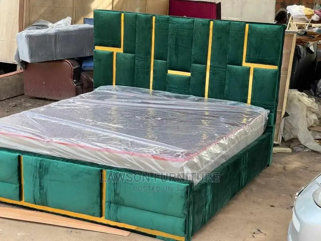 Queen Size Bed With Mattress