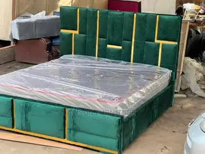 Queen Size Bed With Mattress