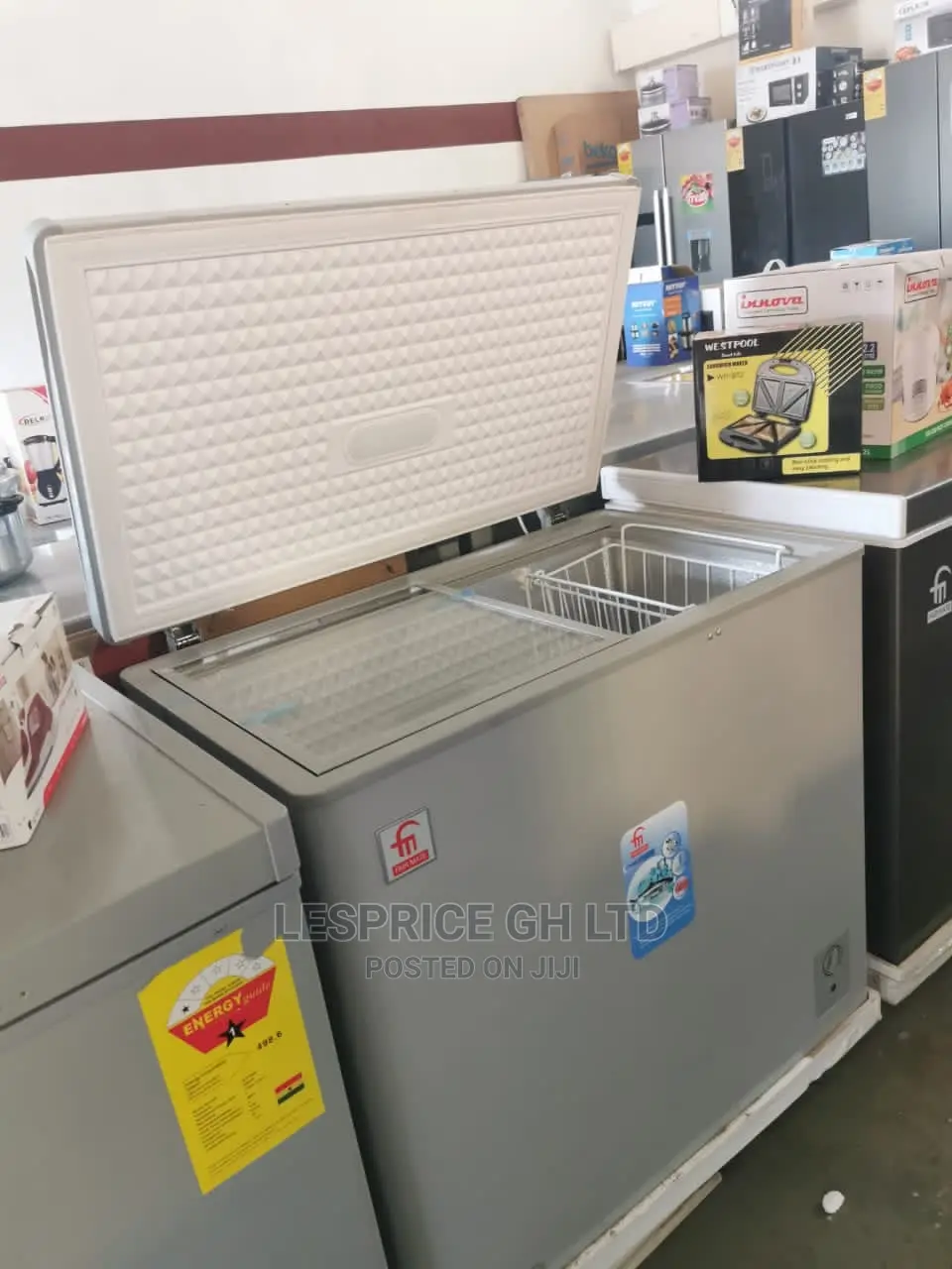 High Standard Fairmate Chest Freezer 200L