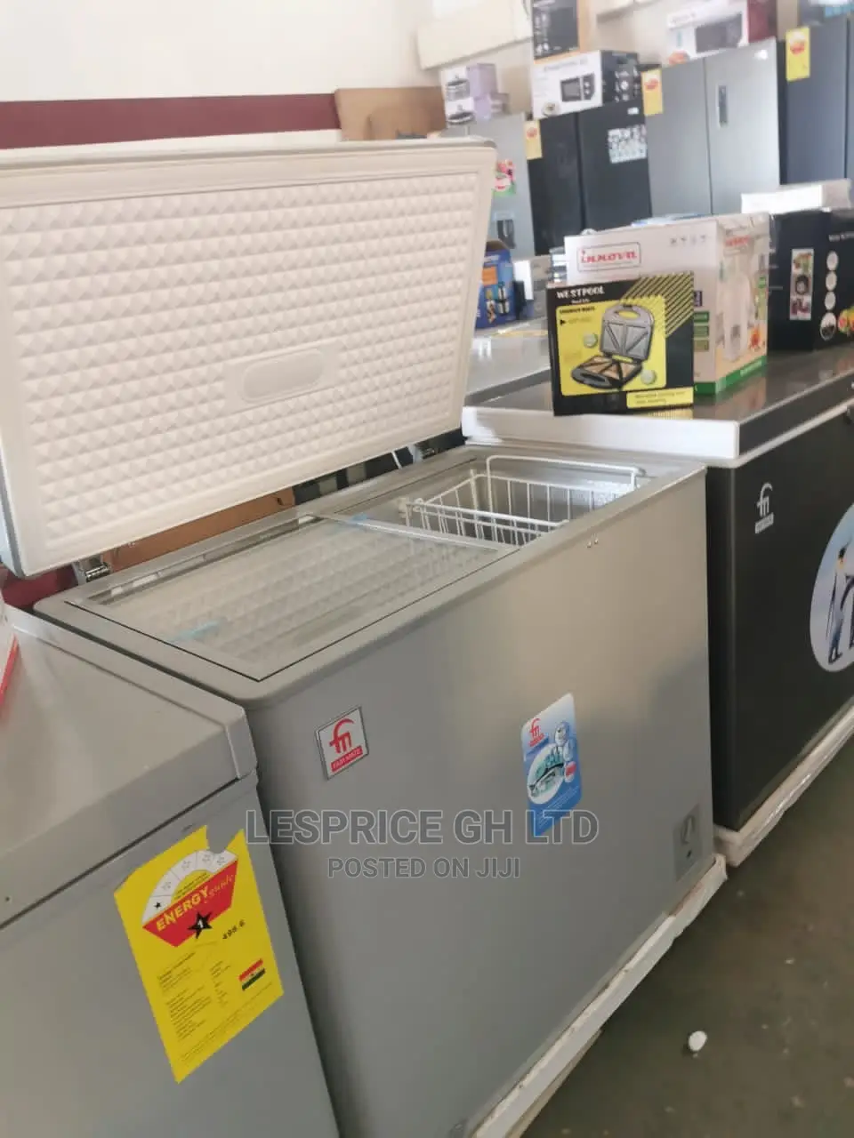 200L Presentable Fairmate Chest Freezer