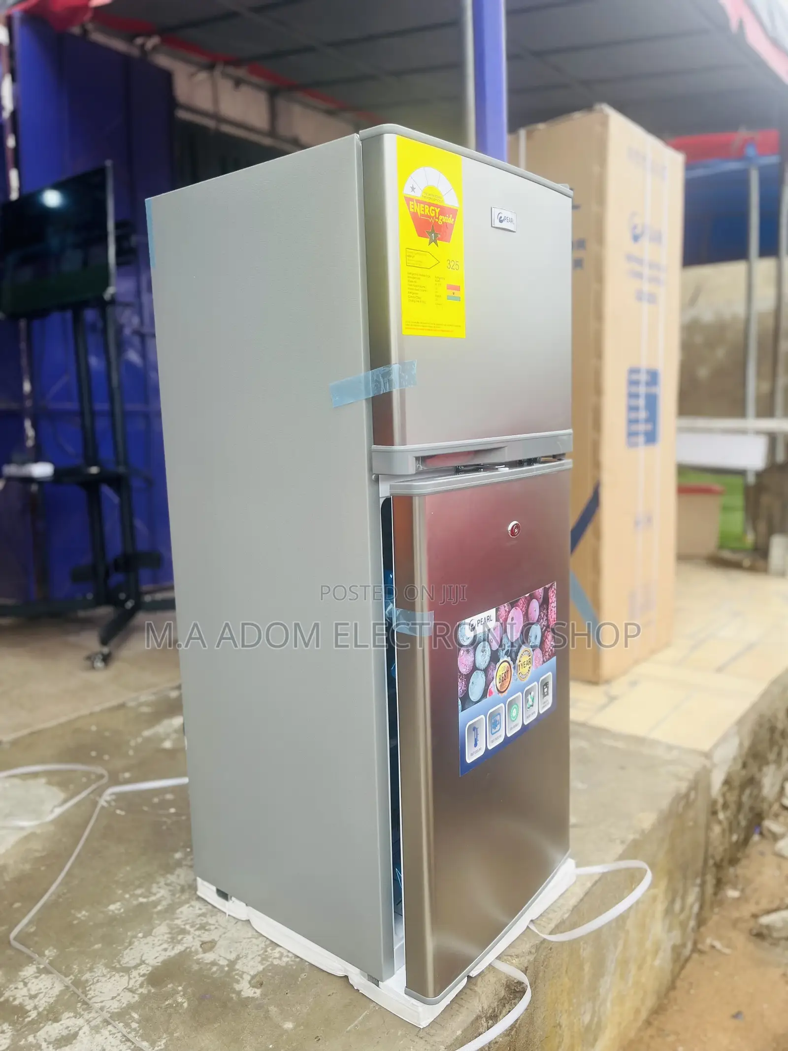 Pearl Silver Colour Refrigerator With 108 Litres
