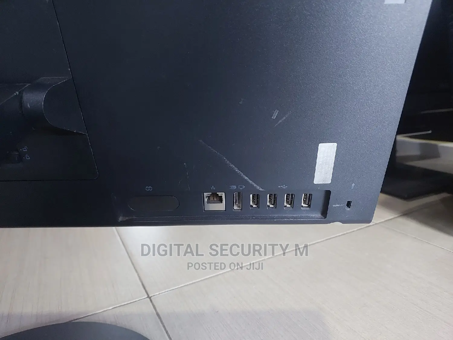 Lenovo ThinkCentre M810z AIO 4GB Intel Core i3 HDD 320GB