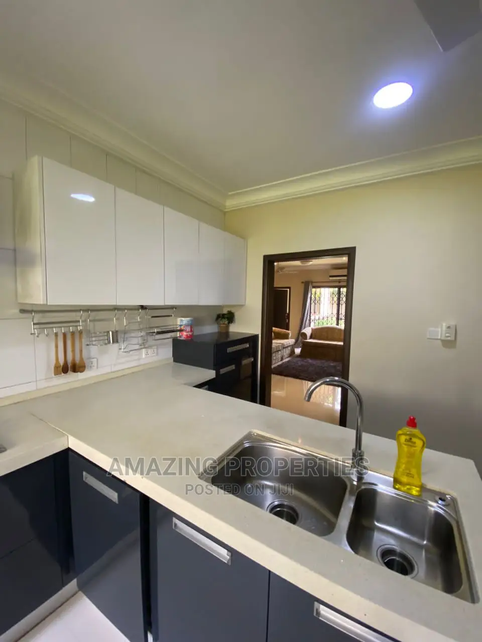 4bdrm House in Junction Mall Area for Rent