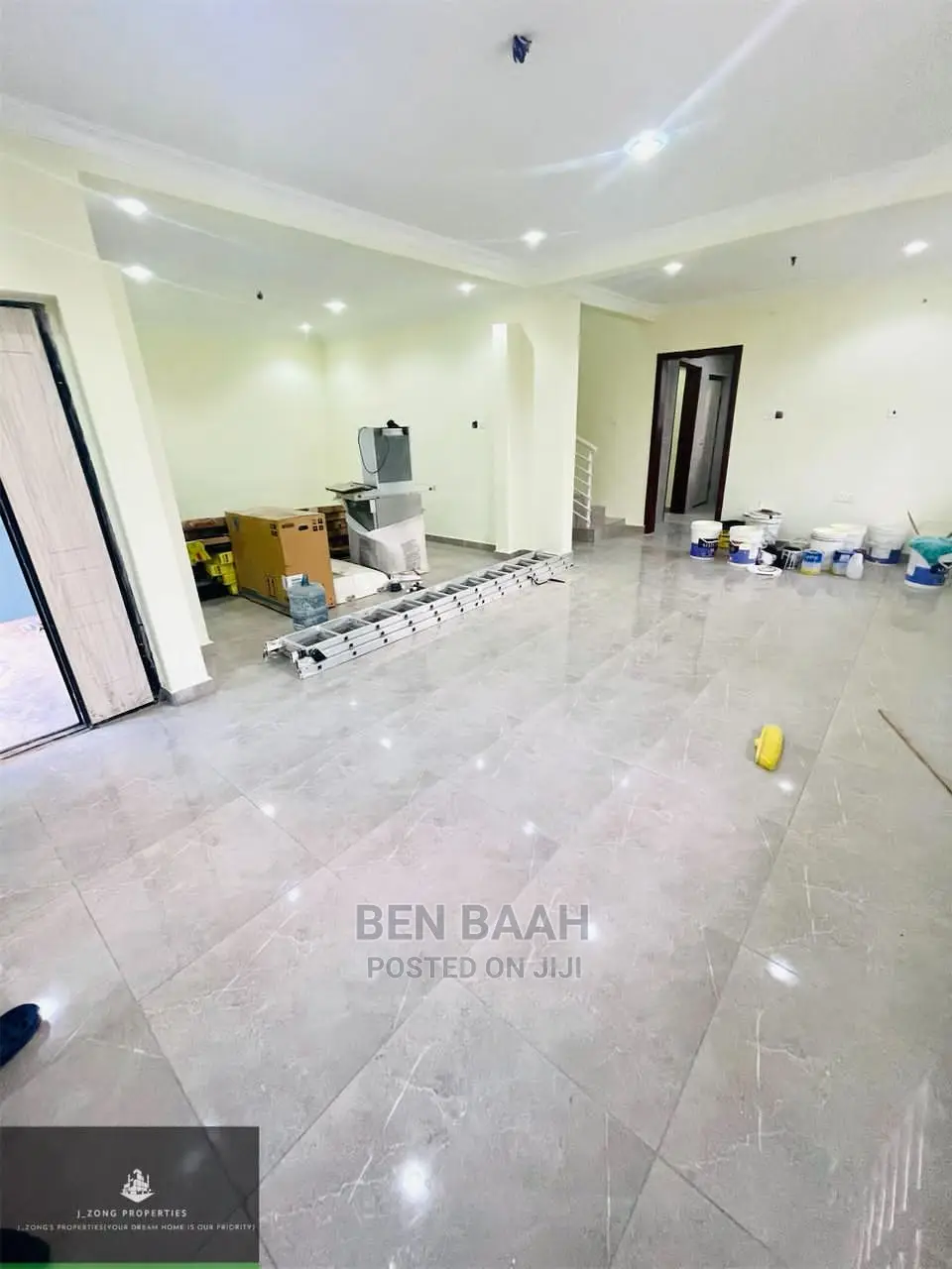 2bdrm Block of Flats in Ben Properties, Lake Side Estate for rent