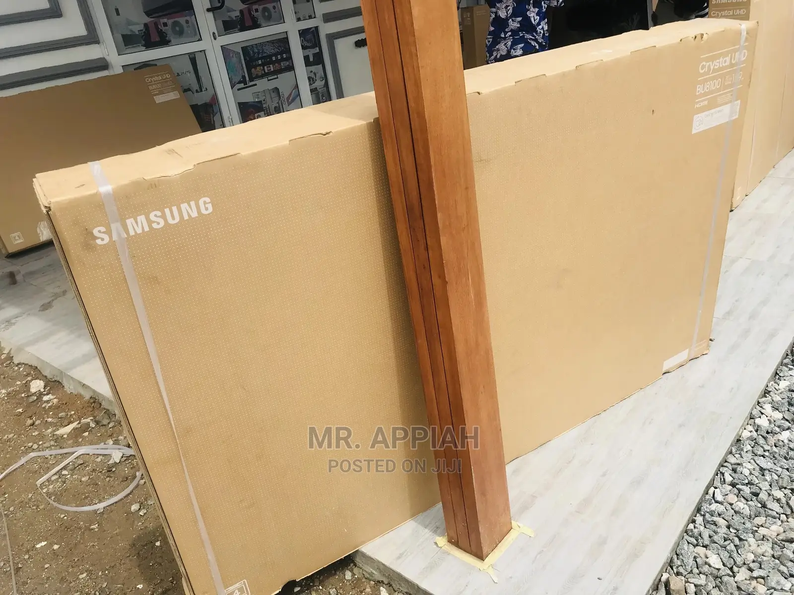 Samsung 75bu8100 Smart Frameless New Tv