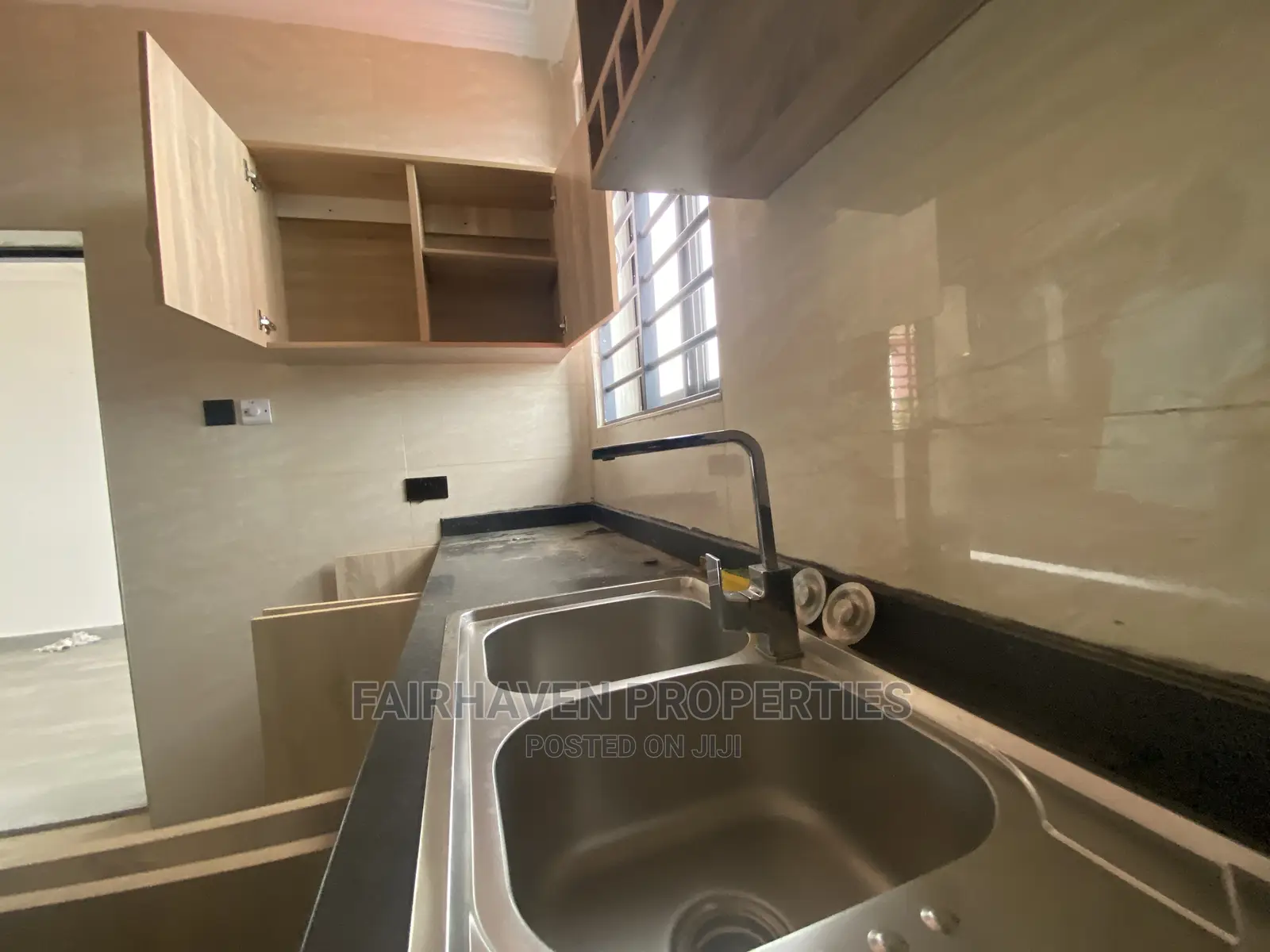 2bdrm Apartment in Tseaddo, Airport Residential Area for rent
